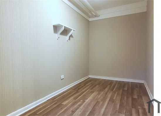 4th image of 8028 S Phillips Ave #G