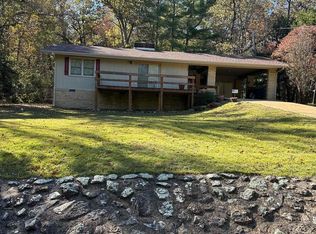 30 Wabbaseka Dr, Cherokee Village, AR 72529