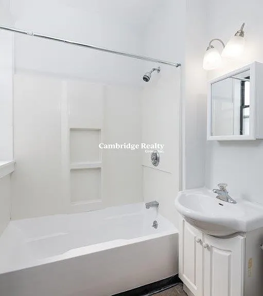 8 Elko St #9T — Photo 7