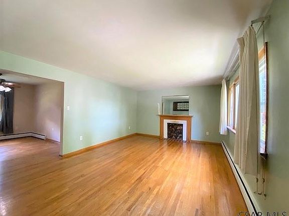4th image of 756 Case Ave