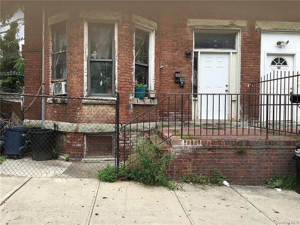 1st image of 128 Renwick St Floor 2