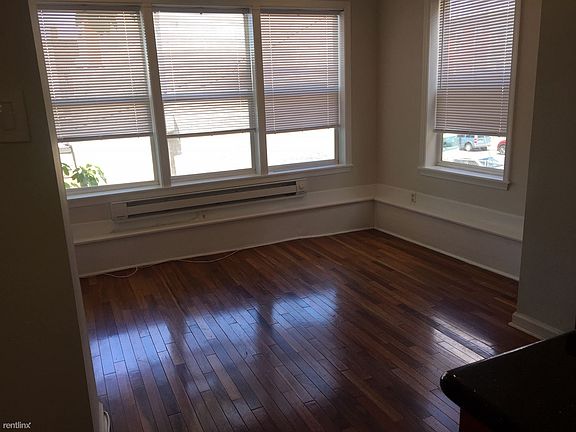 5th image of 2905 W Girard Ave