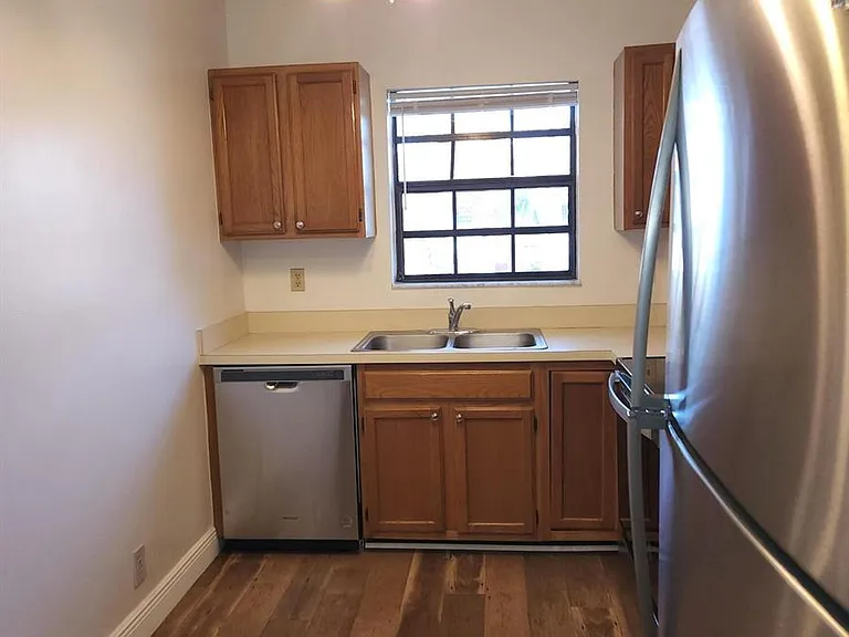 321 Norwood Ter #N224 — Photo 11