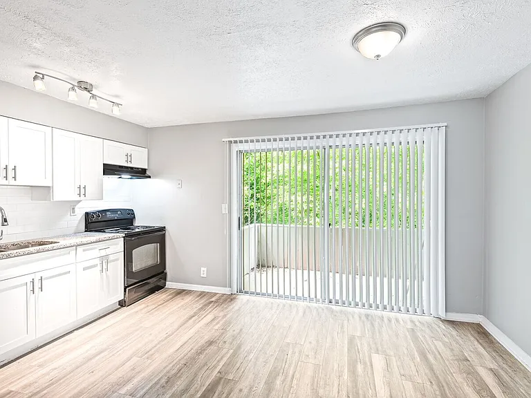 Uphill Flats- 1, 2 & 3 Bedrooms — Photo 10