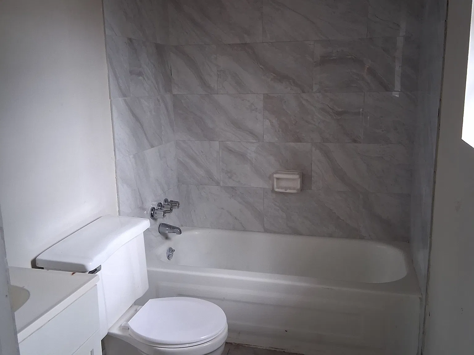 3 bed, 1400 sqft, $1,395 — Photo 3