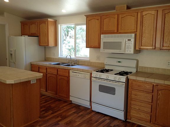 Kitchen new floors w/ island