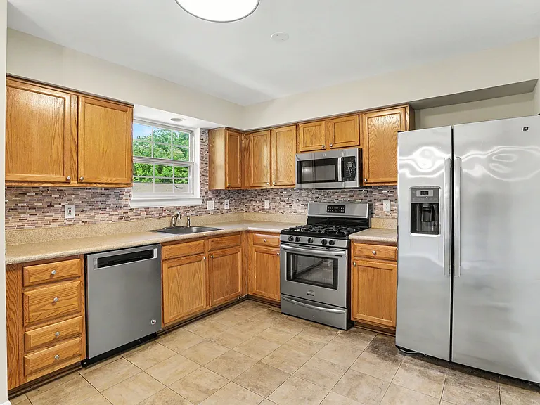 32 Tameron Pl — Photo 14