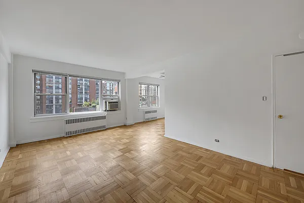 Rented by Oxford Property Group | media 9