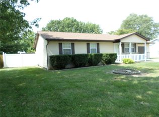 308 Ackerman Pl, Troy, IL 62294