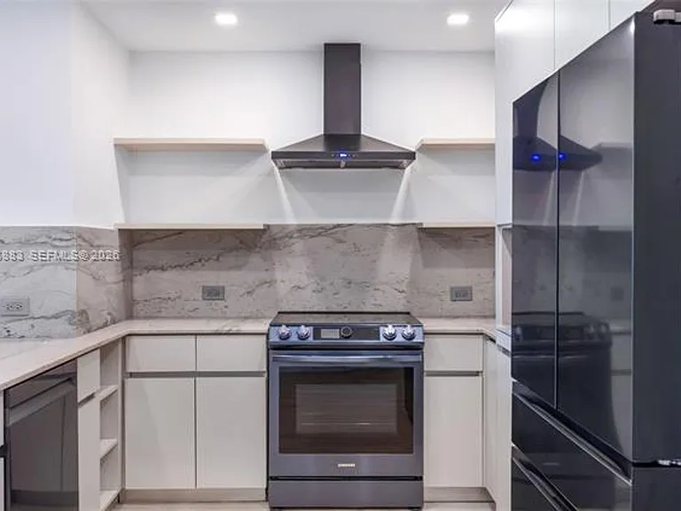 7901 Hispanola Ave #2007 — Photo 14