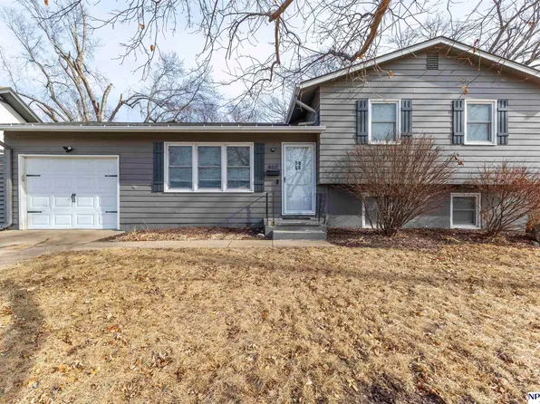 4611 N 96th St, Omaha, NE 68134
