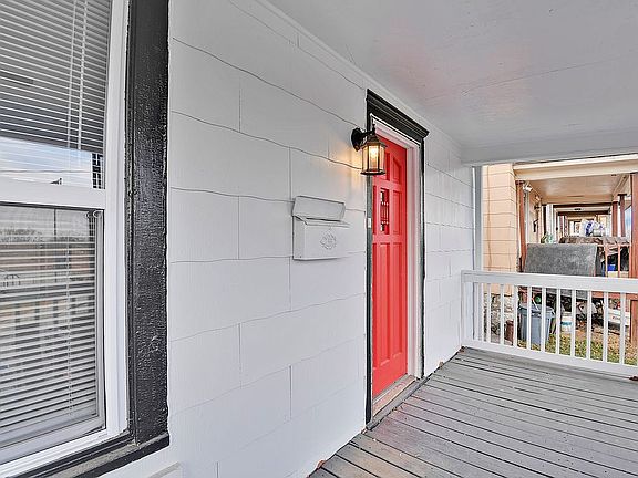 2nd image of 310 N Elmwood Ave