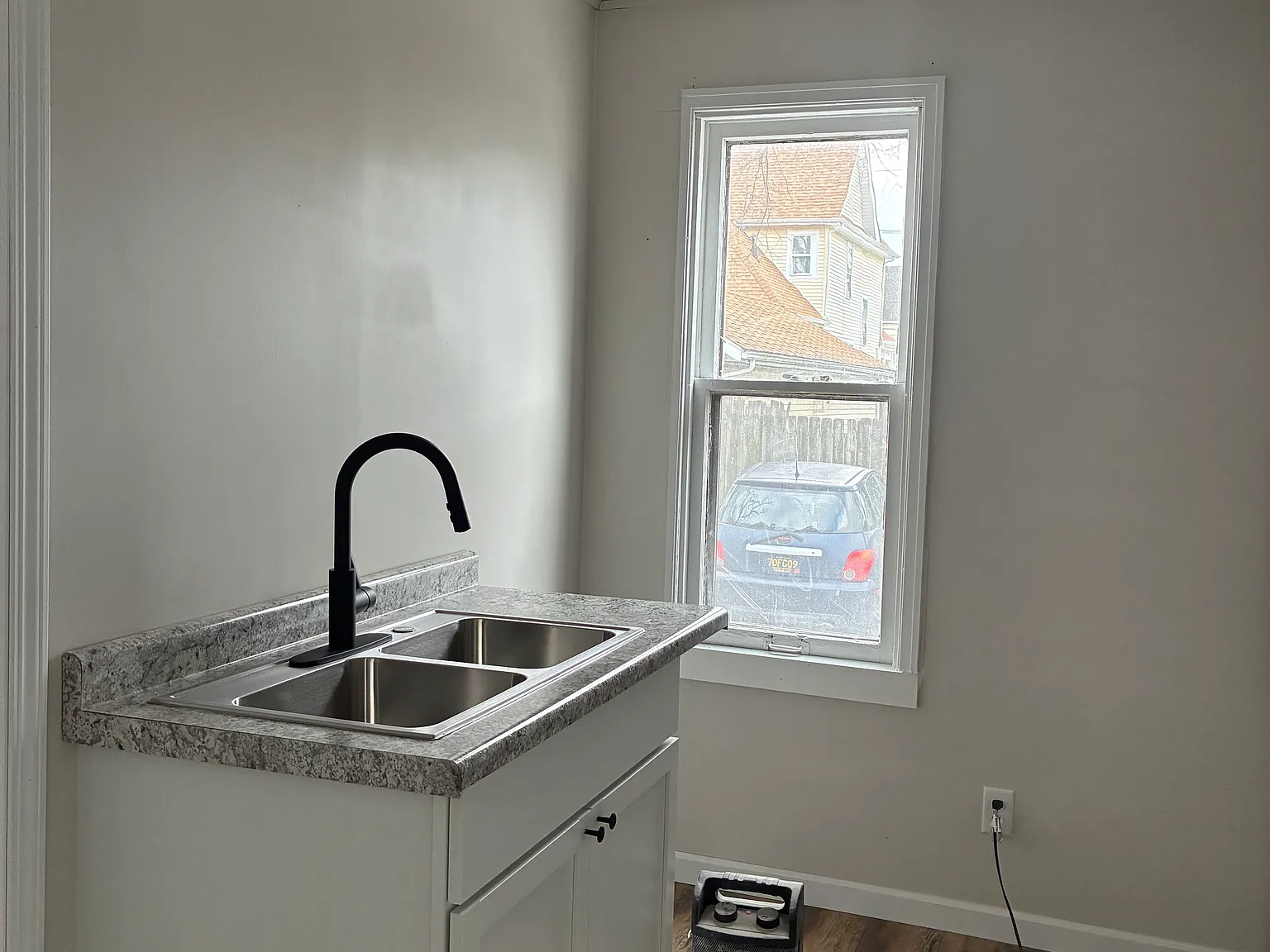 1 bed, $690 — Photo 4