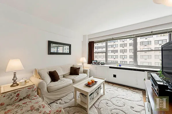 Rented by Halstead Real Estate | media 7