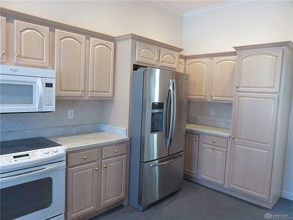 5th image of 6816 Lorien Woods Dr
