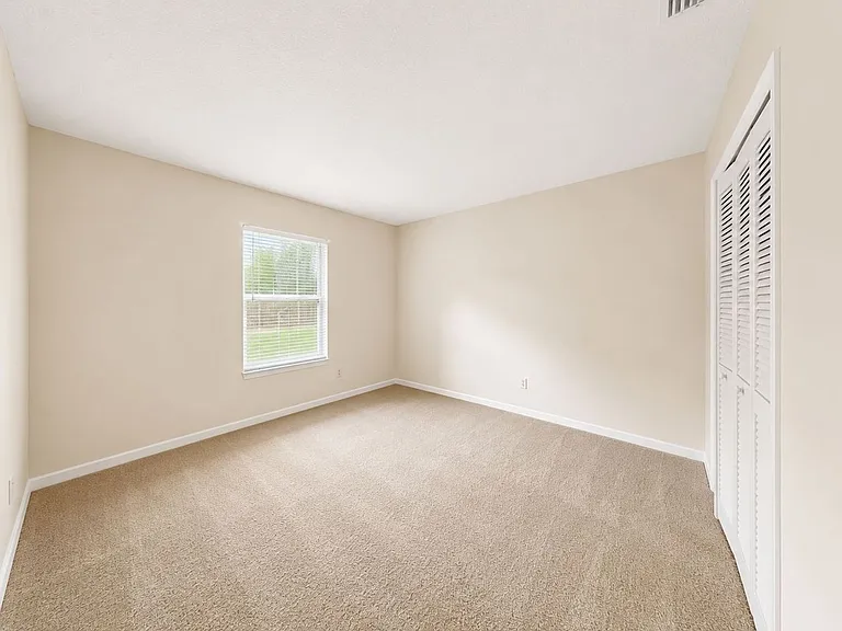127 Titan Dr — Photo 9