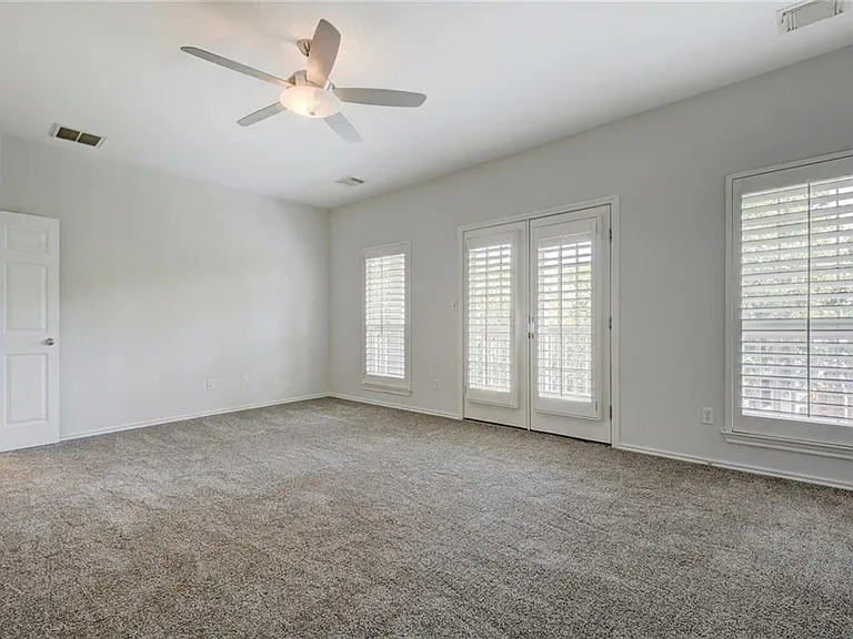 2614 Kinney Oaks Ct — Photo 19