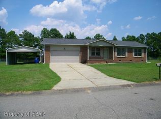 252 Ridge Manor Dr, Raeford, NC 28376