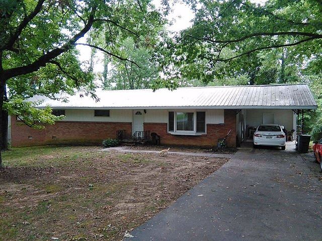 1st image of 3706 Woodland Dr NW