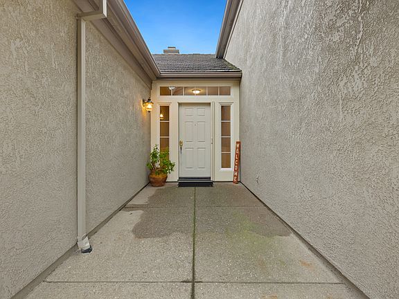 4th image of 1302 Willowwood Ct