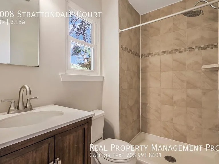 9008 Strattondale Ct — Photo 40