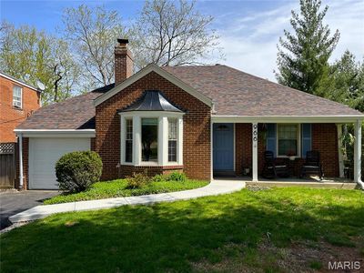 966 N Geyer Rd, Saint Louis, MO, 63122