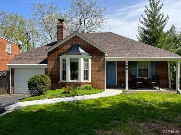 966 N Geyer Rd, Saint Louis, MO 63122