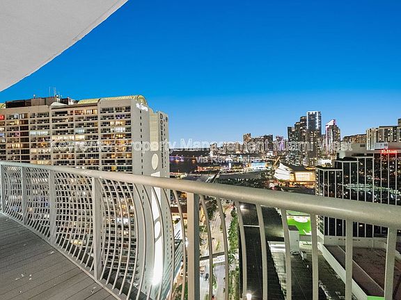 5th image of 1750 N Bayshore Dr Unit 3312