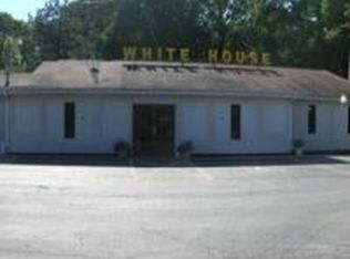 641 Palmyra Rd, Dixon, IL 61021