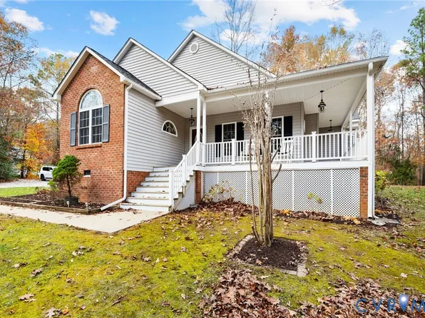 11820 Putnam Pl, Amelia Court House, VA 23002