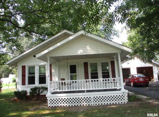 811 S Emma St, Christopher, IL 62822