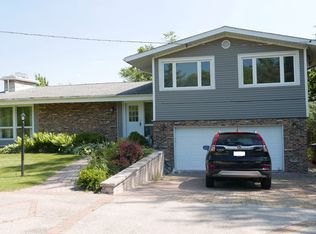 4105 Ridgeland Ln, Northbrook, IL 60062