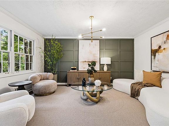 5th image of 2338 Jay Ln SE