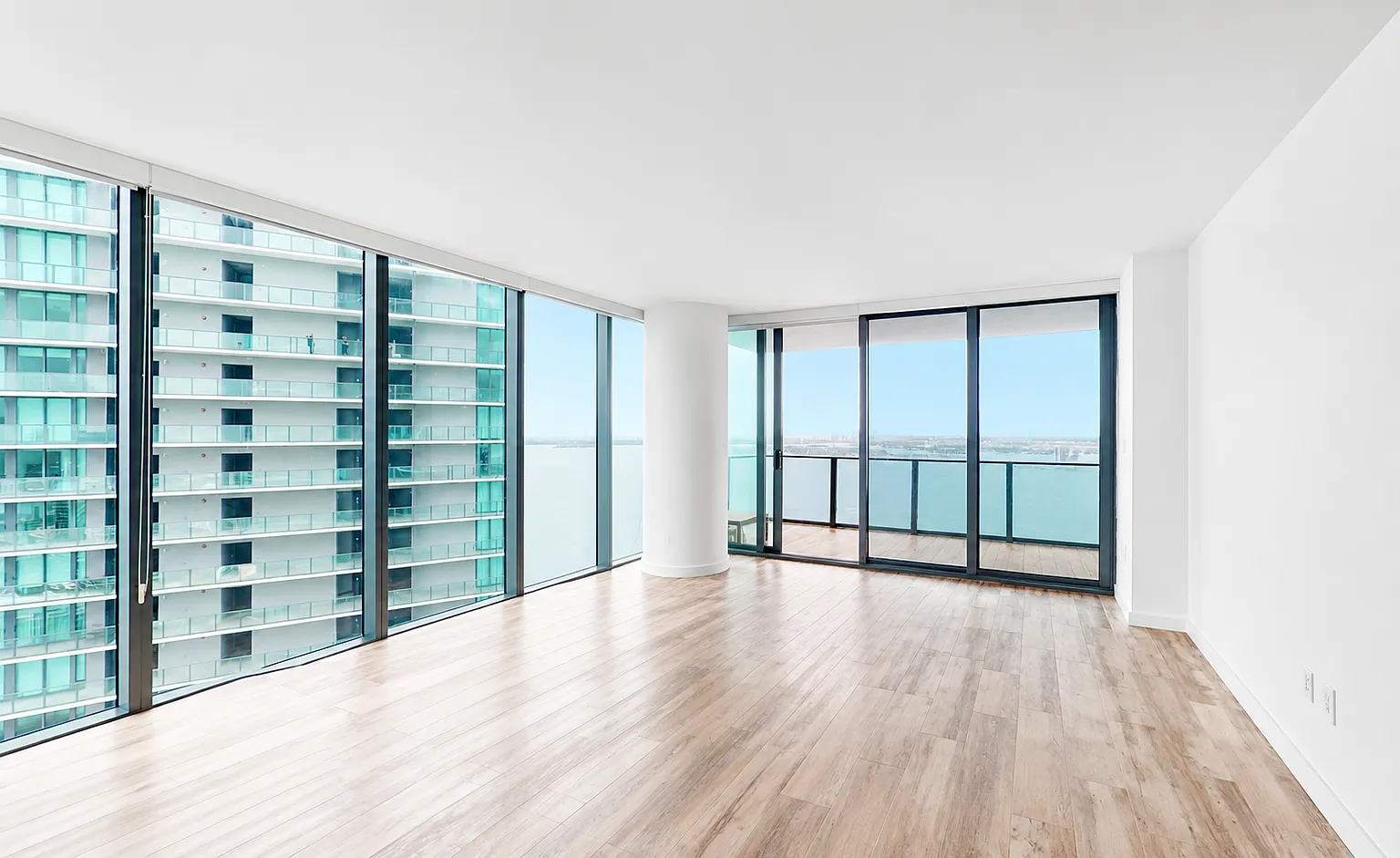 1 bed, 1014 sqft, $5,500 — Photo 2