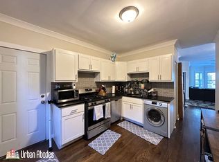 915 W Waveland Ave #1A, Chicago, IL 60613