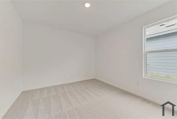 4017 Equestrian Dr — Photo 7