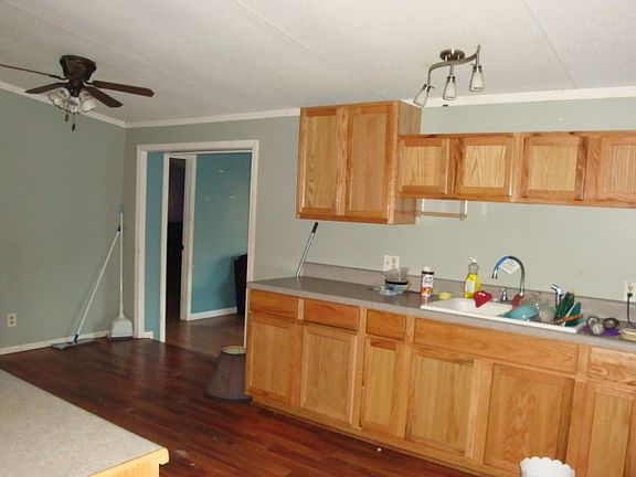 3rd image of 4480 Livingwood Dr