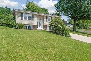 2nd image of 160 Firwood Dr