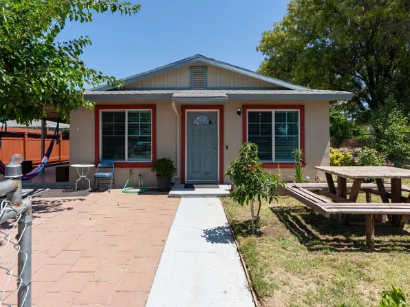 1005 W 8th St, Merced, CA 95341