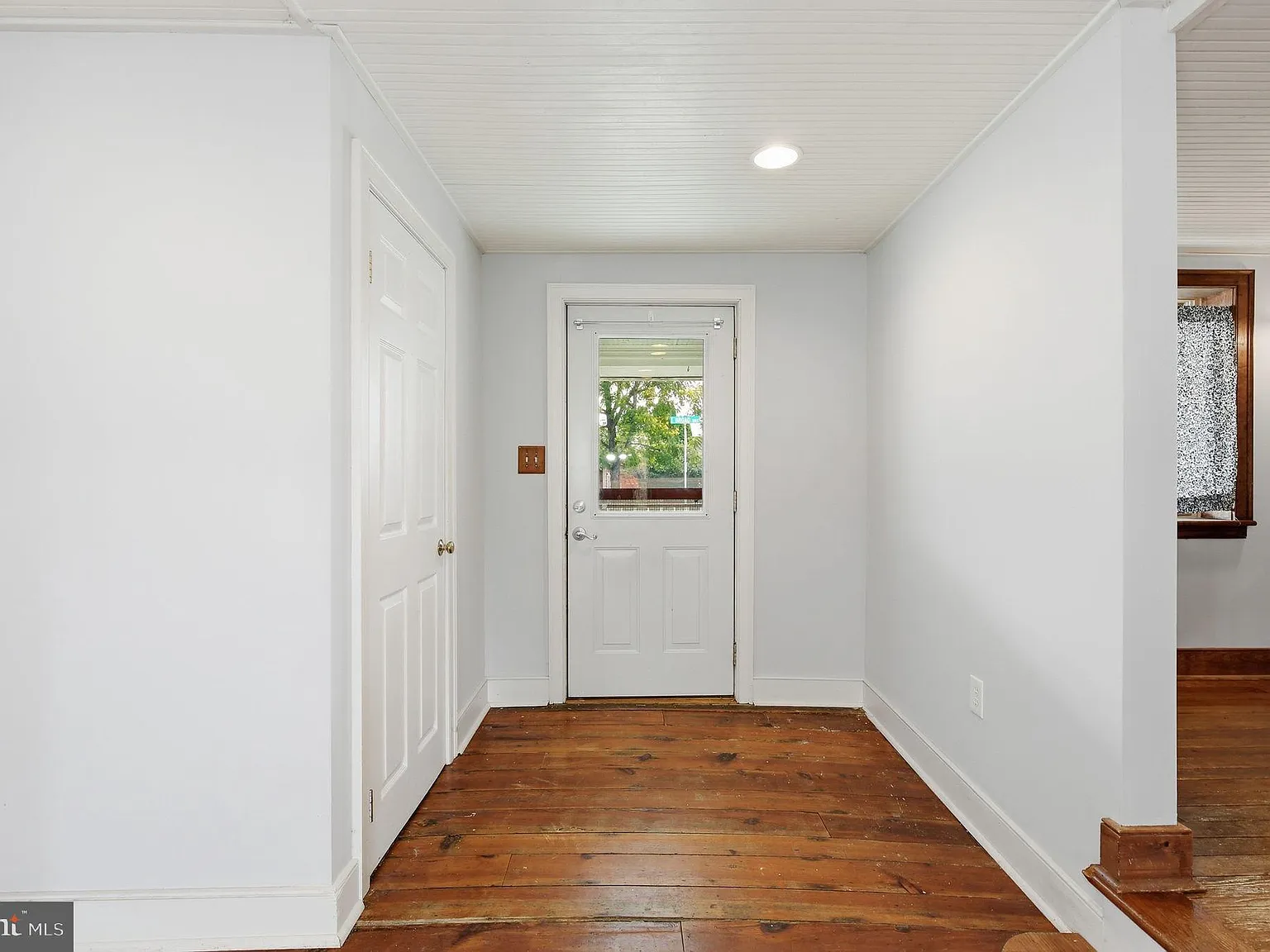 2 bed, 2.0 bath, 1553 sqft, $2,000 — Photo 4