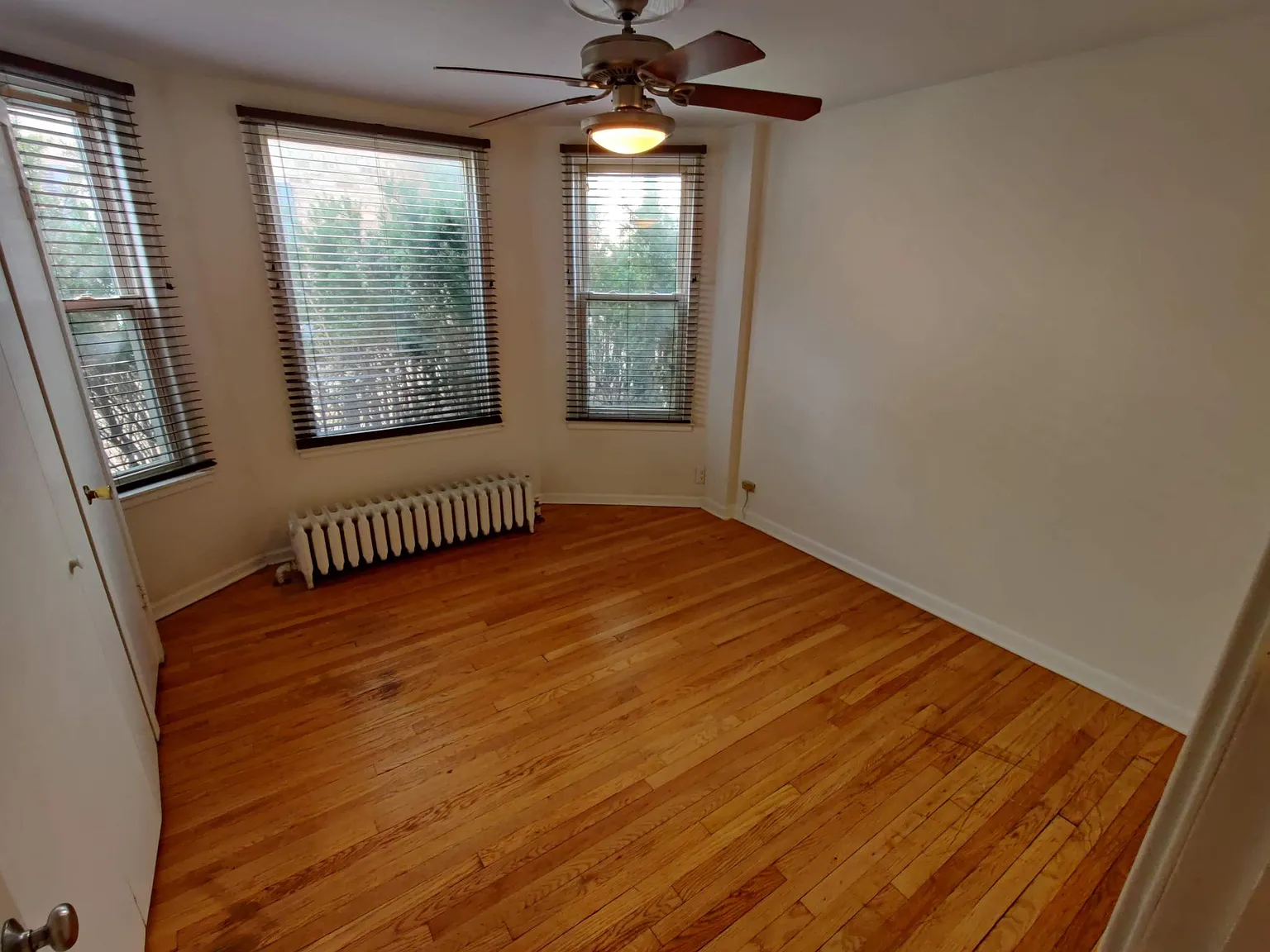 1 bed, 1100 sqft, $1,450 — Photo 4