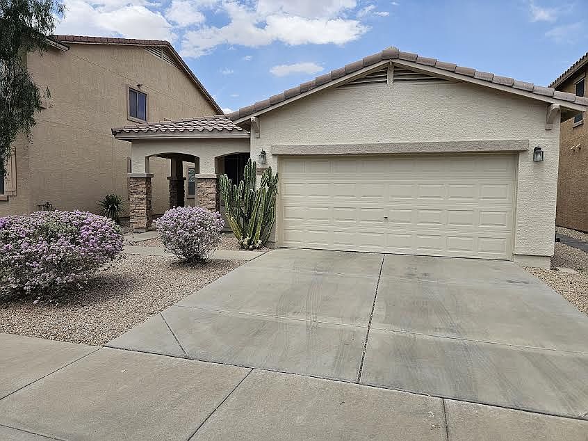 1st image of 44220 W Kramer Ln