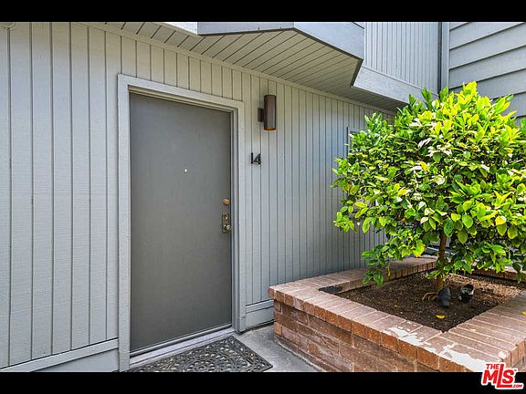 2nd image of 880 Hilldale Ave APT 14