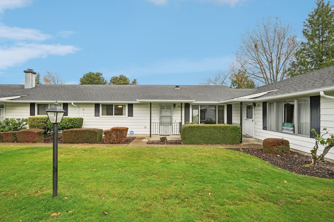 NE Fleming Ave-S1511-001.jpg