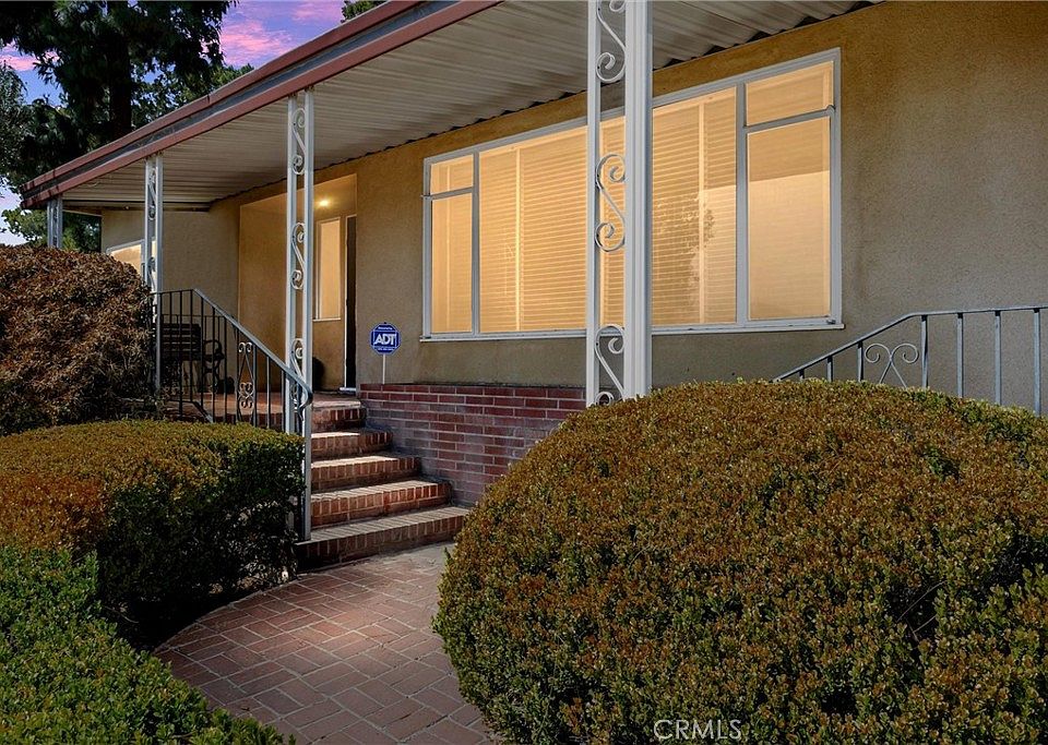 1st image of 299 Anderegg Ln