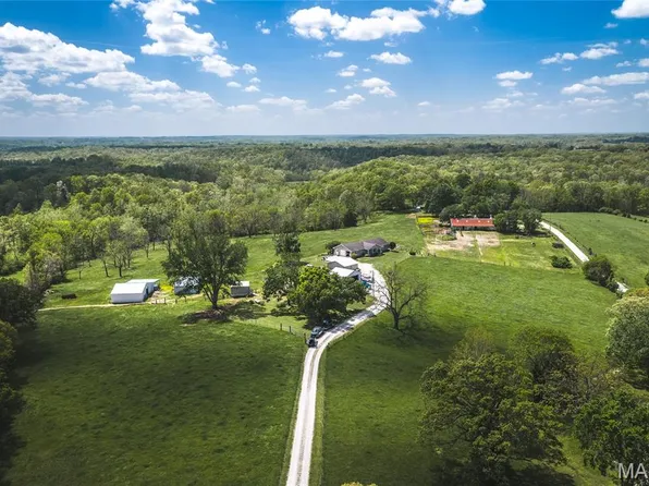 1560 Hinson Ln, Saint Clair, MO 63077
