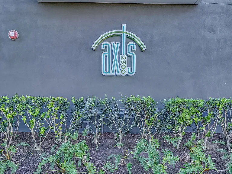 Axis 2300 Apartments — Photo 40