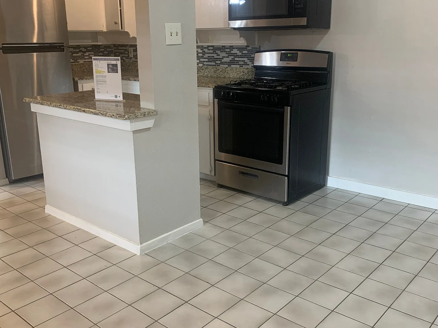 1 bed, 560 sqft, $955 — Photo 1