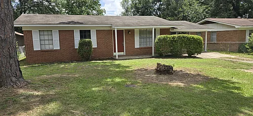 711 Hillview St Photo 1