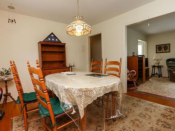5th image of 142 Besante Blvd